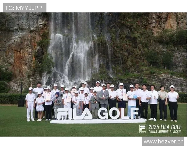 高尔夫资格赛上演惊心动魄决战 一位选手逆袭赢得历史性胜利 高尔夫资格赛上演惊心动魄决战 一位选手逆袭赢得历史性胜利